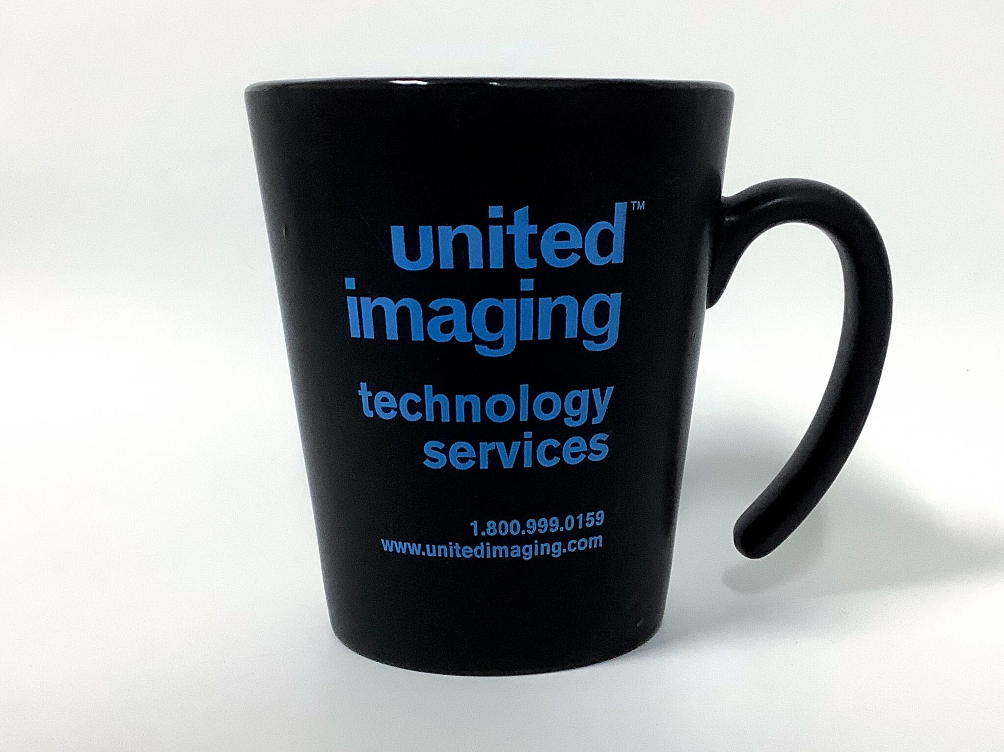 ui-technology-service-mug-black-blue